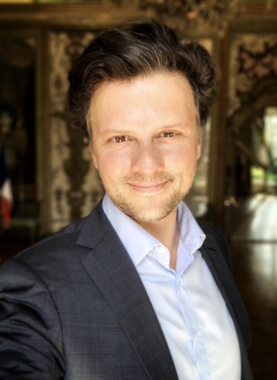 lorenzo fornari work portrait  cloa Large