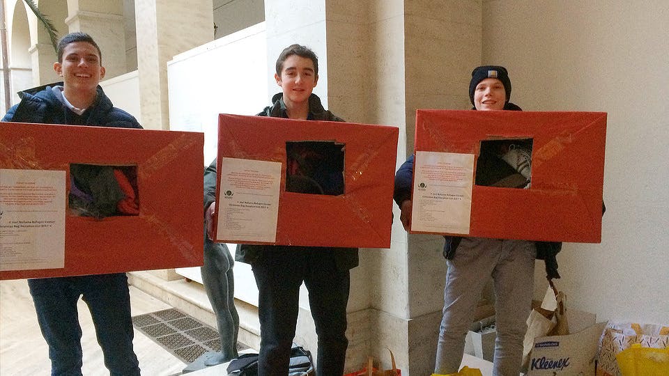 news/sss news Shoebox campaign