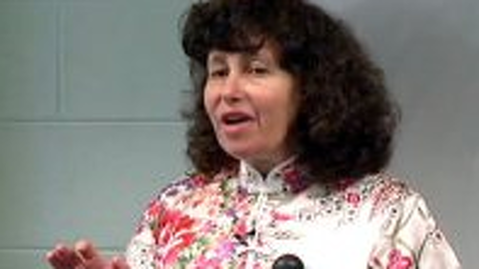 news/sss news Welcomes Estelle Lazer